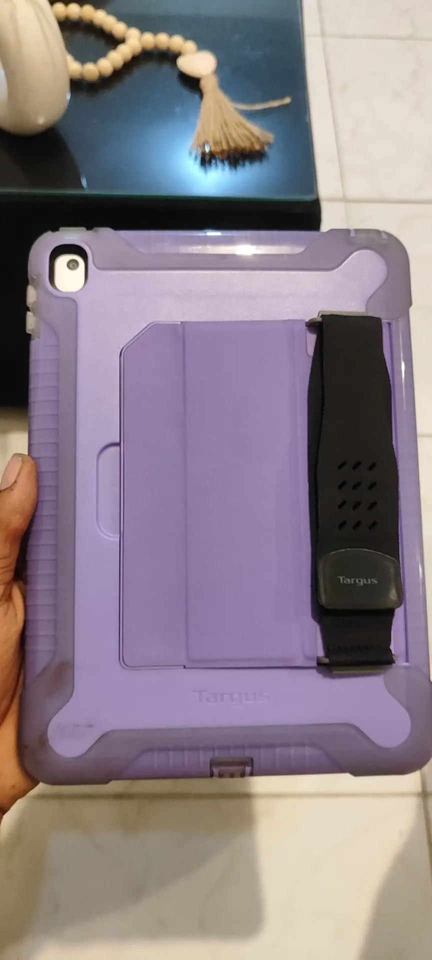 Cambio iPad 6ta generación de 128gb con crack en la pantalla así como está en la foto pero 100% funcional solo persona interesada en hacer negocio cambio por ryzen serie 5000